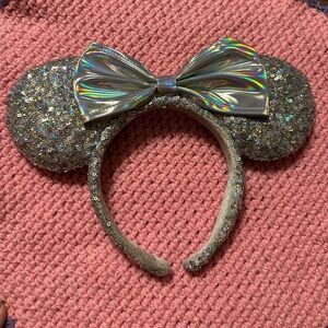 Silver Metallic- Sequined Mouse Ears